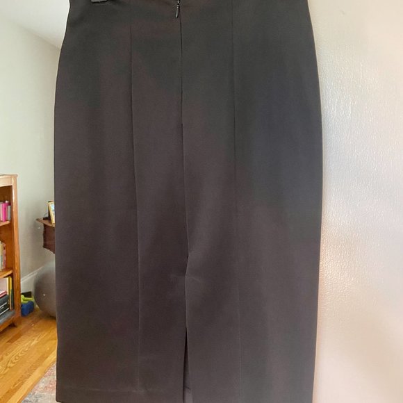 New York & Company Stretch High-Waisted Pencil Skirt in Black [10] - Picture 5 of 7